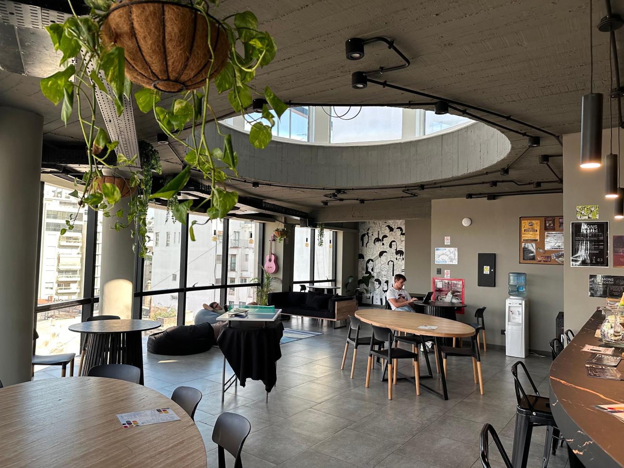 Mons Hostel Буенос Айрес Екстериор снимка